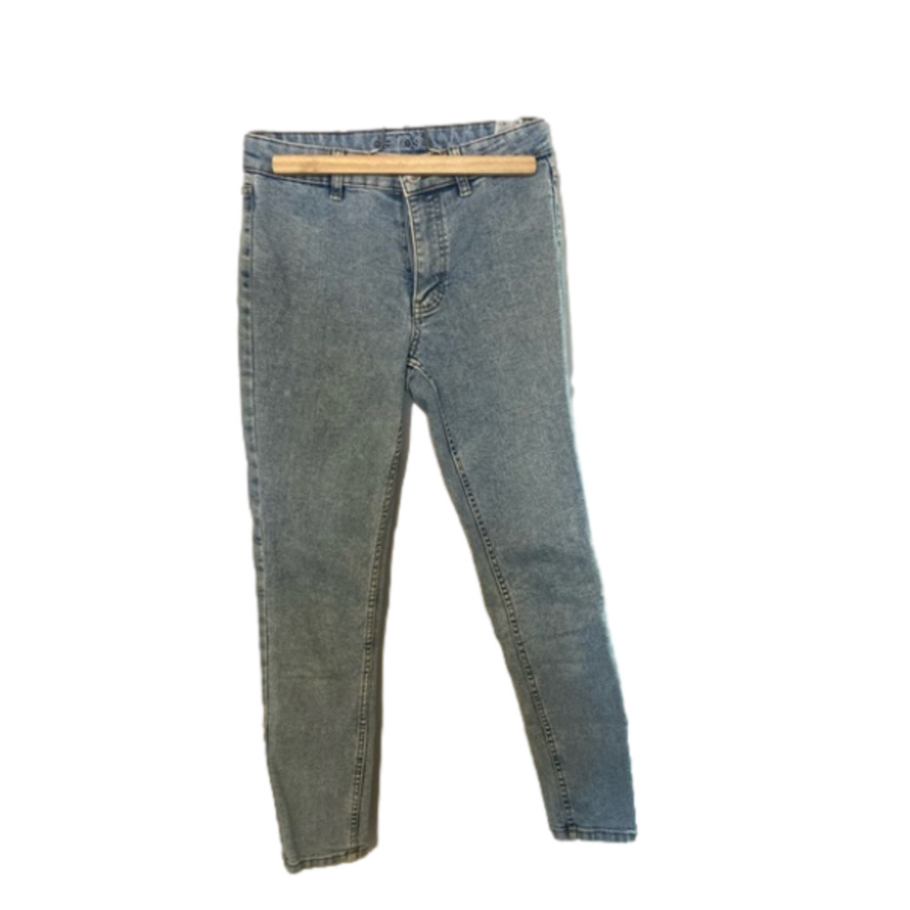 DEFROST light wash jeans